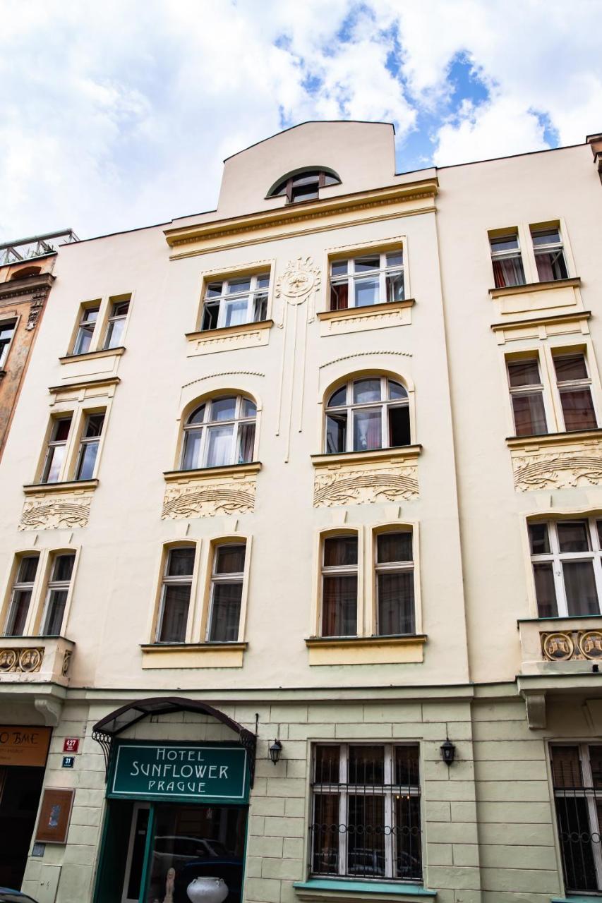 Hotel Sunflower Prague Extérieur photo