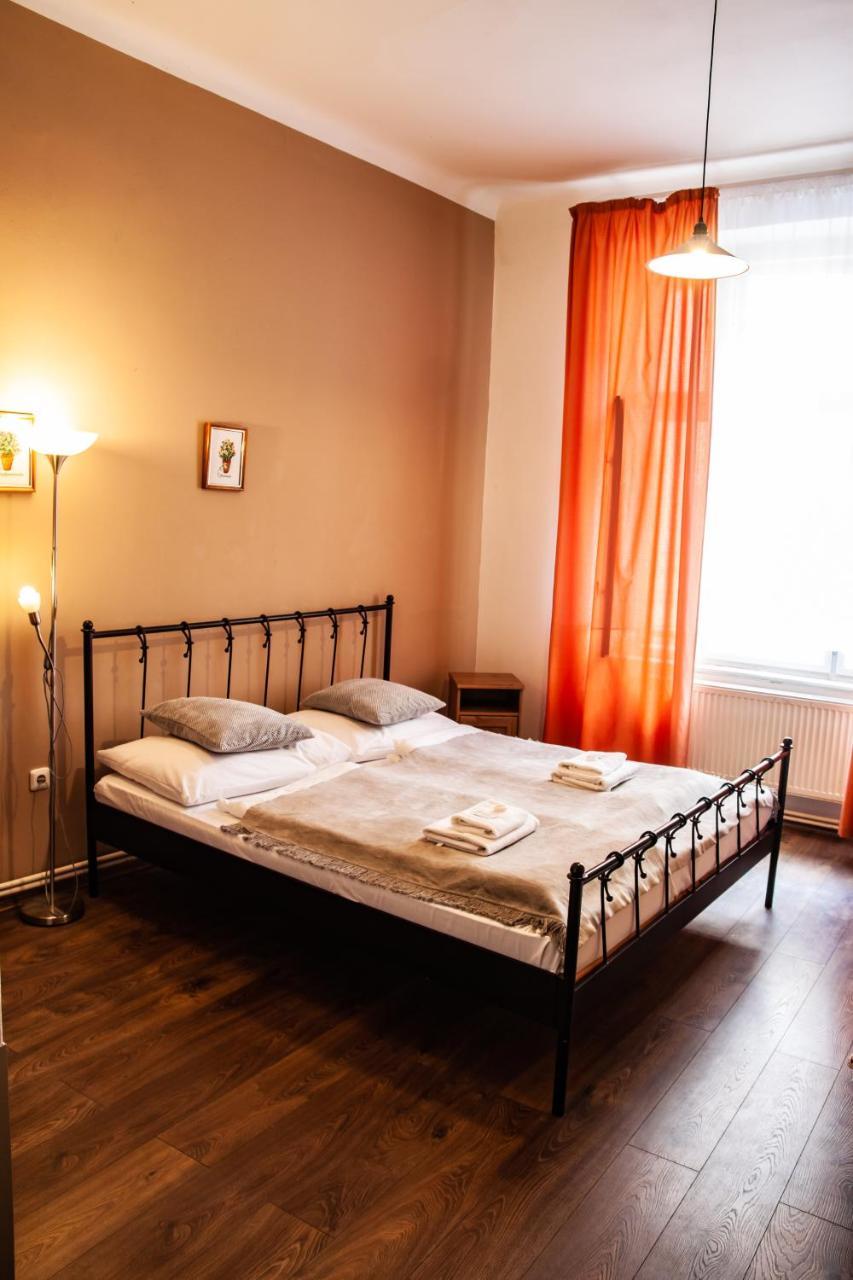 Hotel Sunflower Prague Extérieur photo